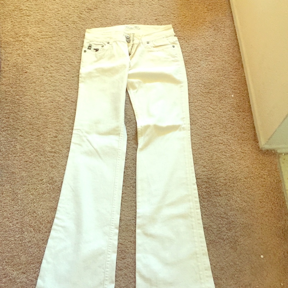 Miss Me white jeans